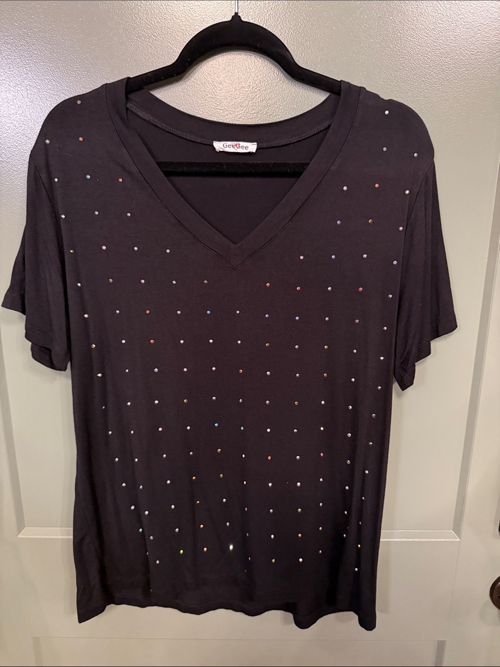 Black V-Neck Short Sleeve Tee with Multicolor Stud Details by Gilli&Bee